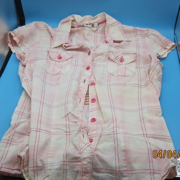 📦 SO Pink plaid button down shirt top Pre-owned - Picture 1 of 5